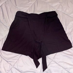 LC Lauren Conrad flowy shorts
